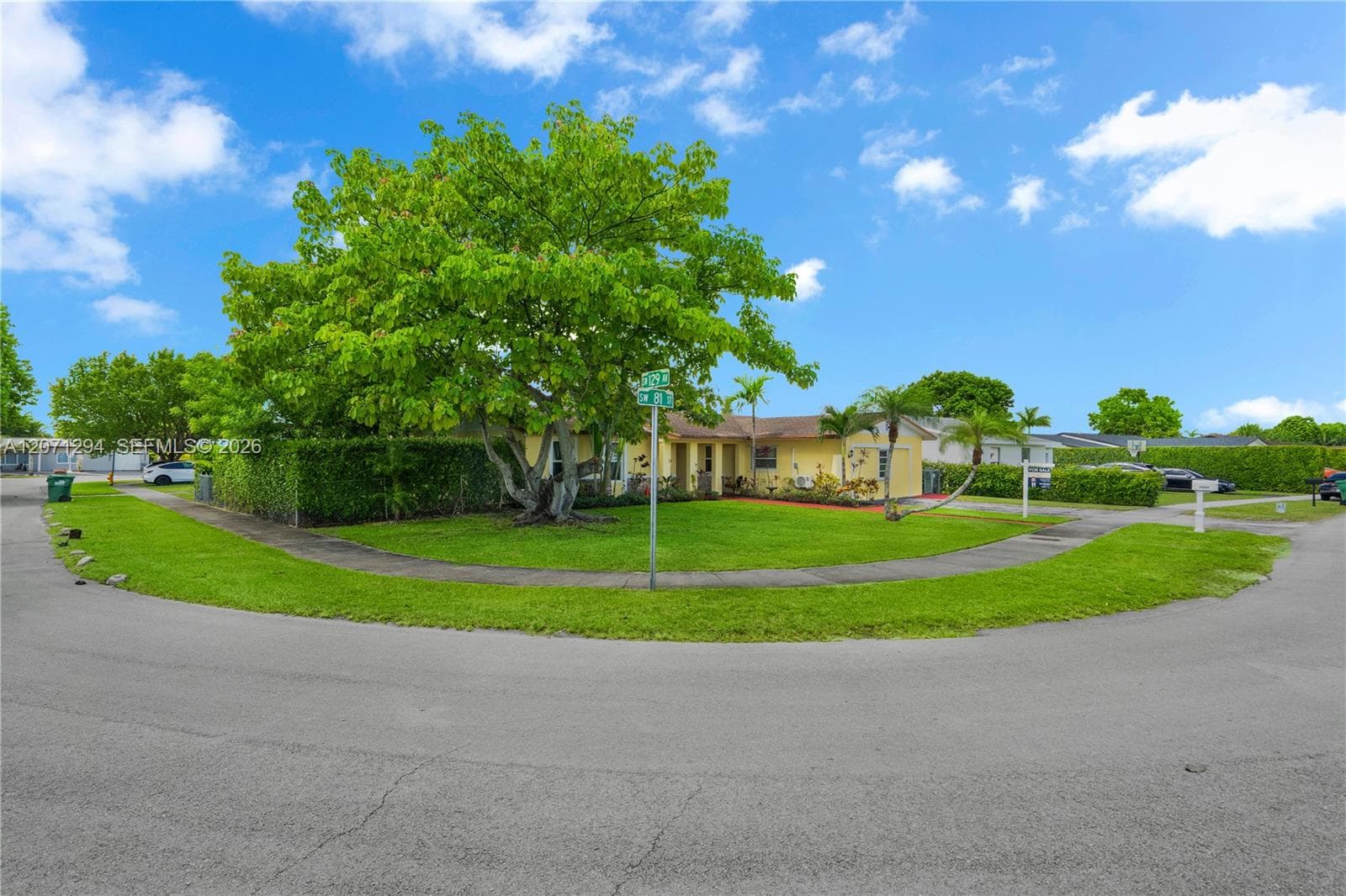 12900 SW 81st St photo 4