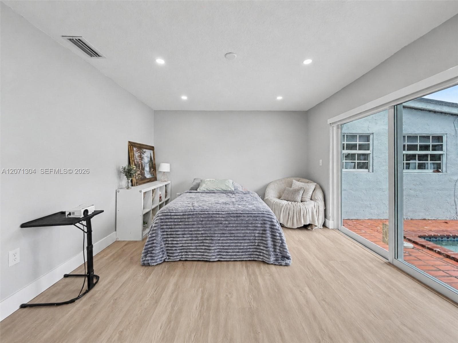 13710 SW 18th Ter photo 42