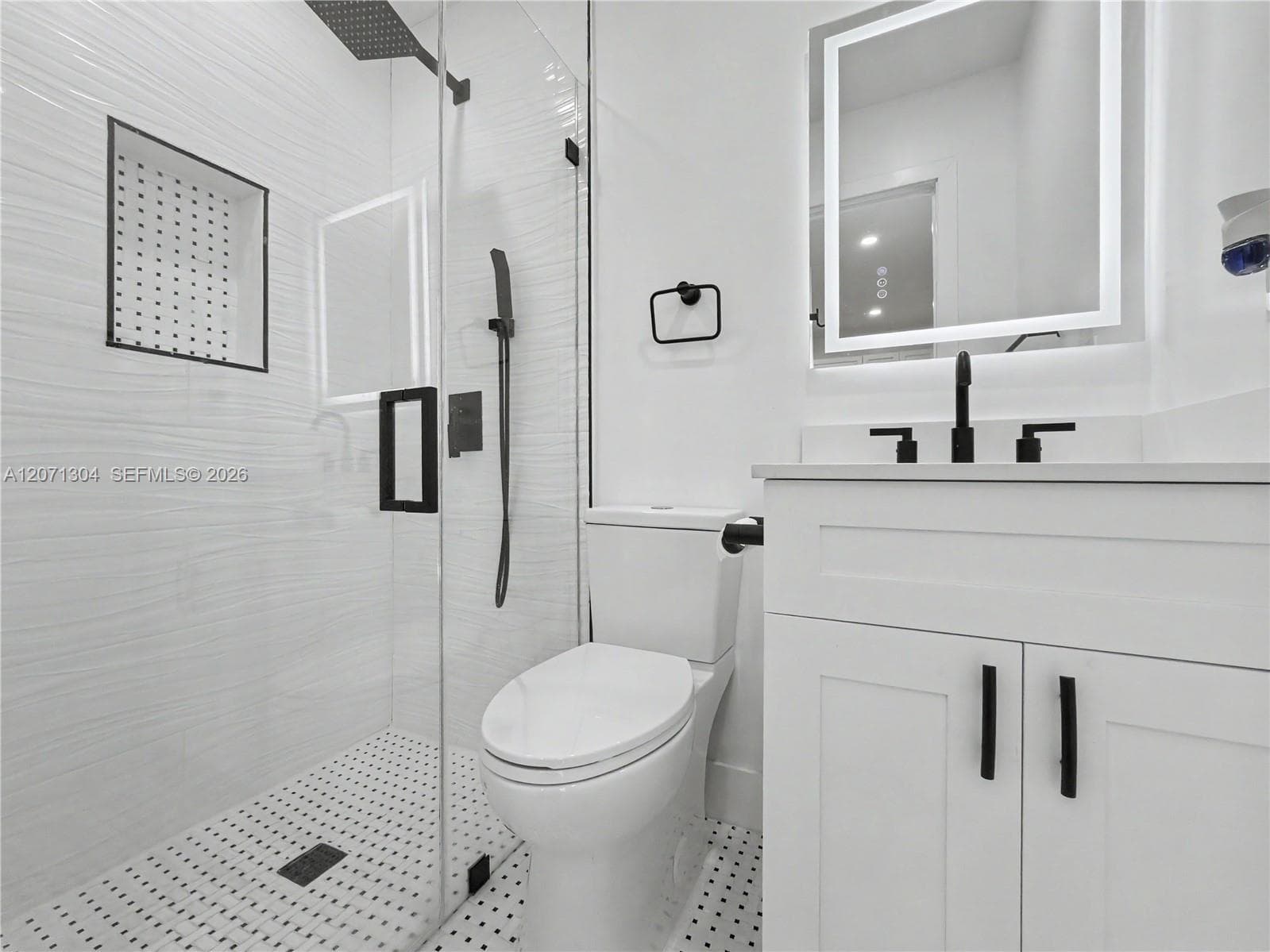 13710 SW 18th Ter photo 32