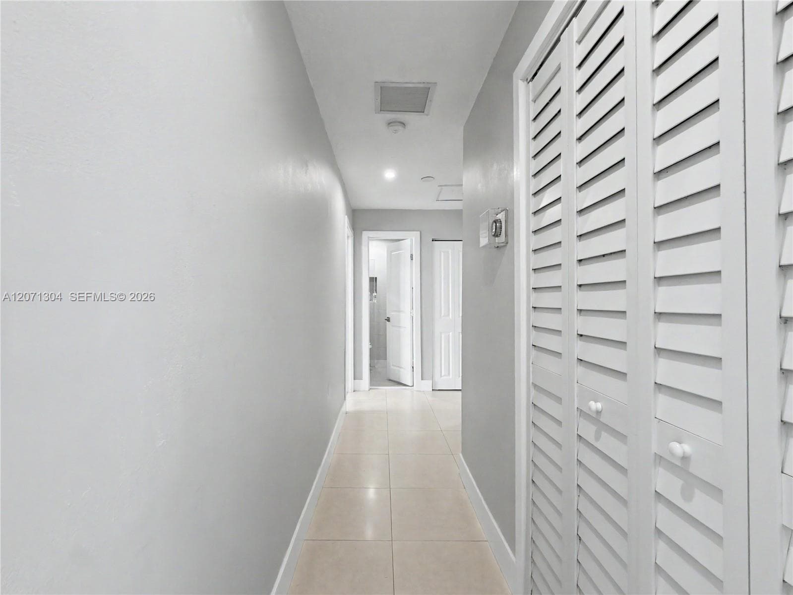 13710 SW 18th Ter photo 24