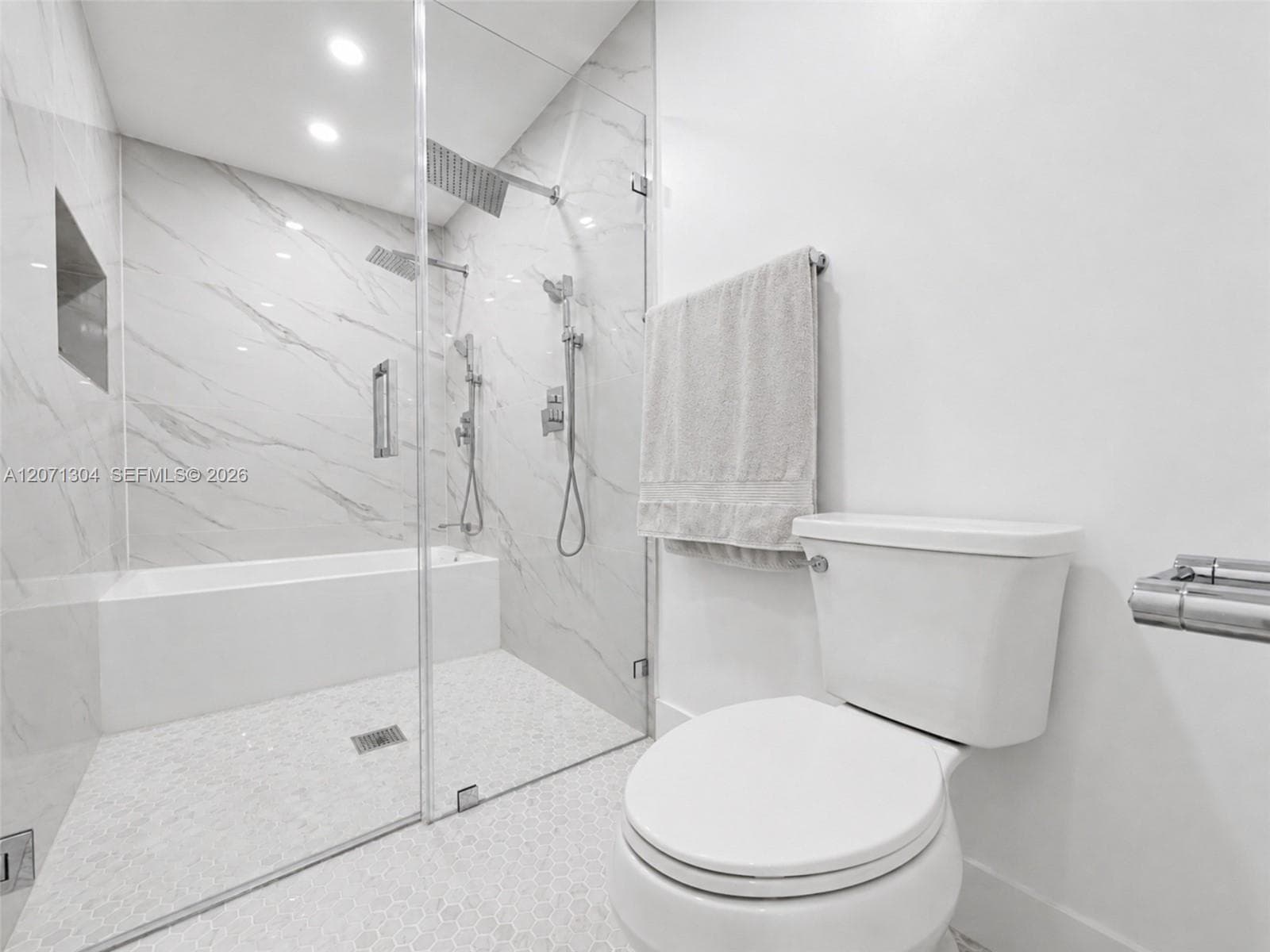 13710 SW 18th Ter photo 45