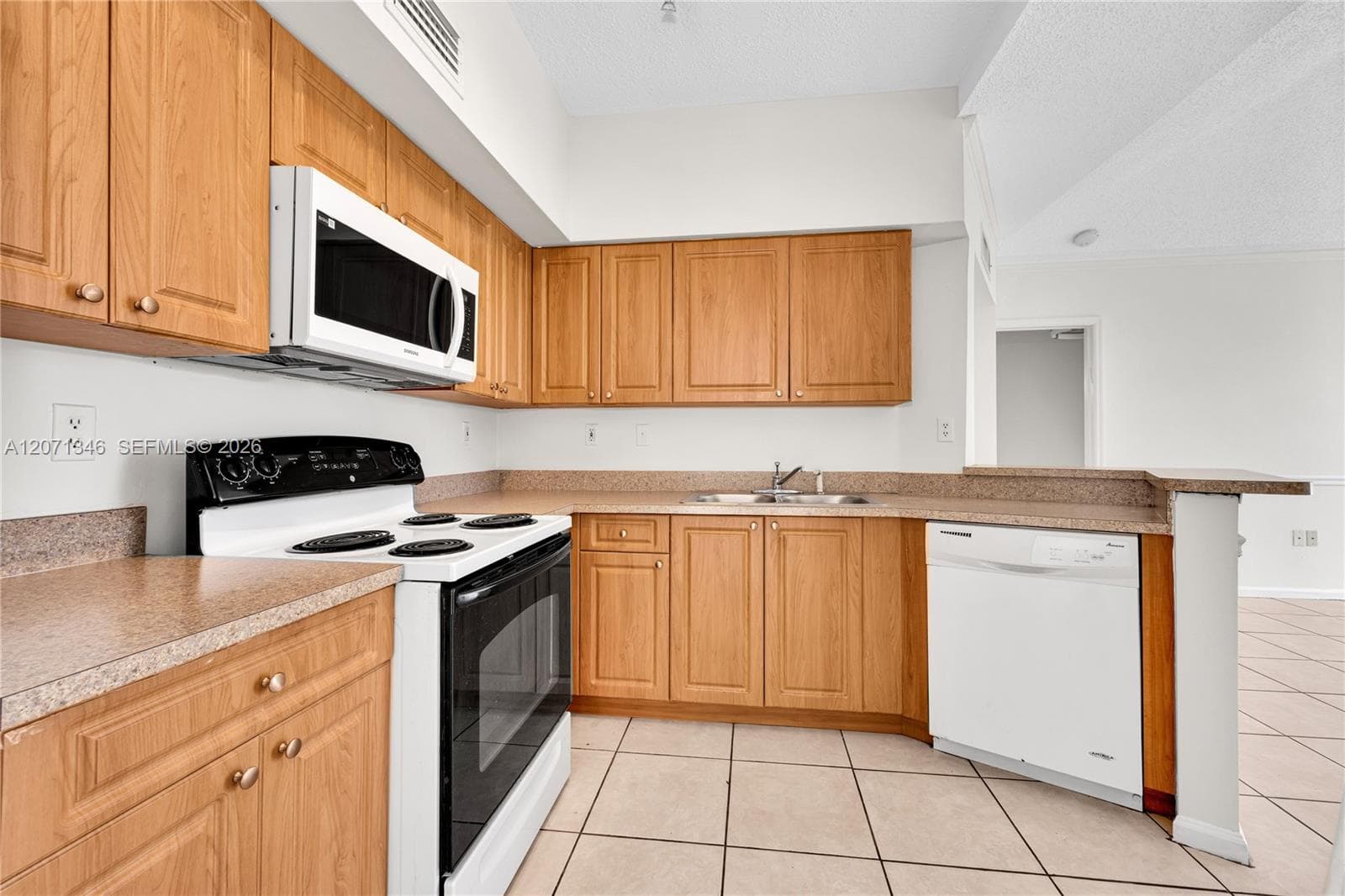 UNIVERSITY INN CONDO · #2413 in Coral Gables - Photo 10