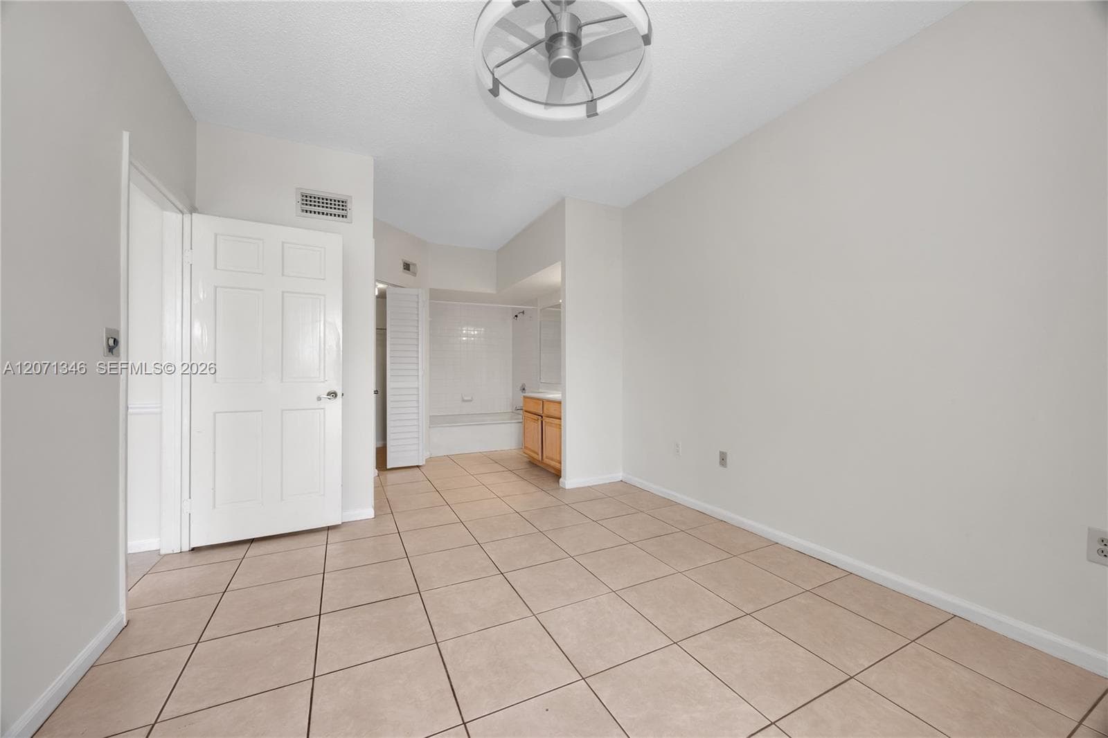 UNIVERSITY INN CONDO · #2413 in Coral Gables - Photo 18