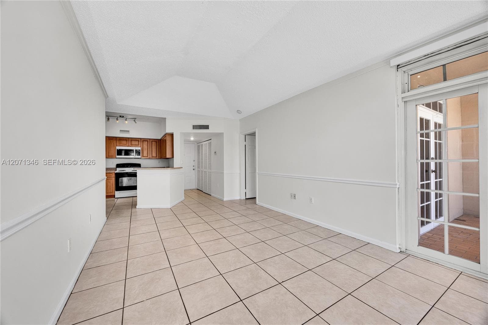 UNIVERSITY INN CONDO · #2413 in Coral Gables - Photo 4