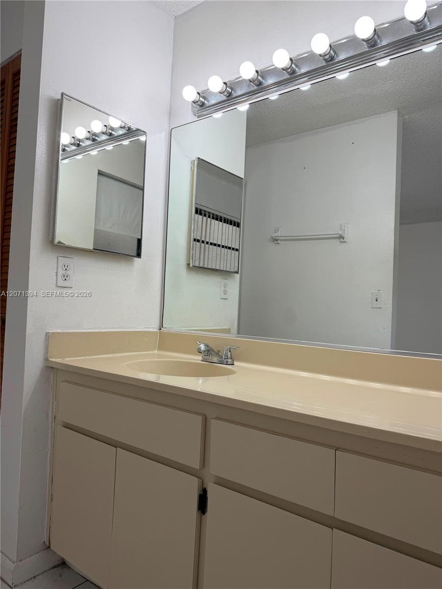 KENLAND POINTE CONDO #1 · #N102 in Miami - Photo 14