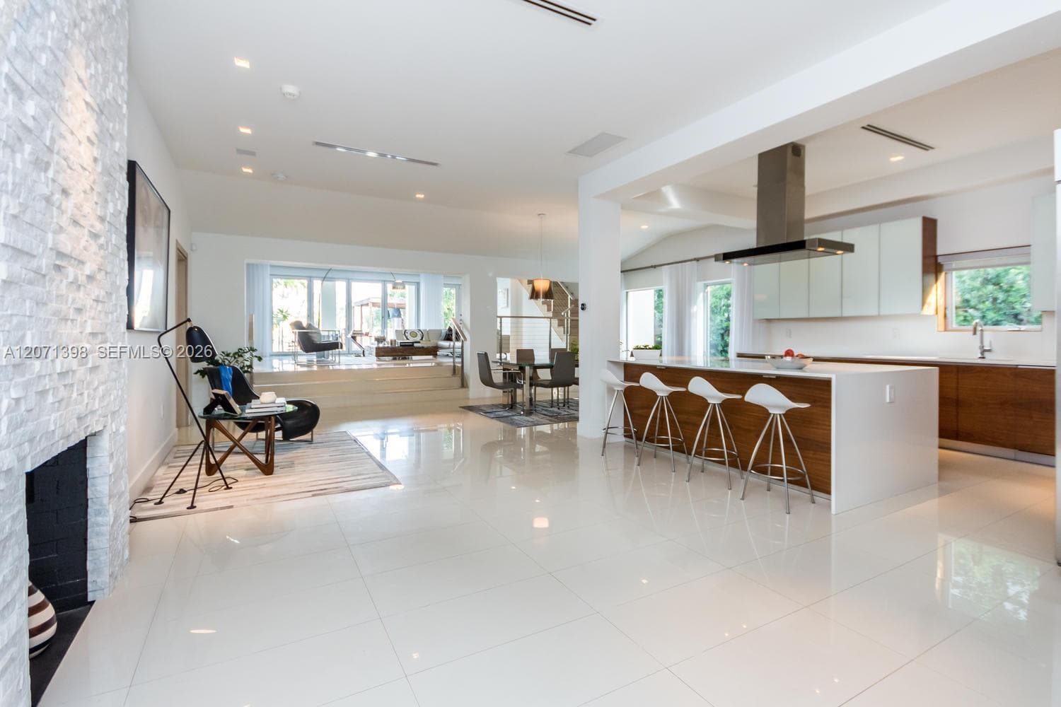 455 E Dilido Dr photo 27