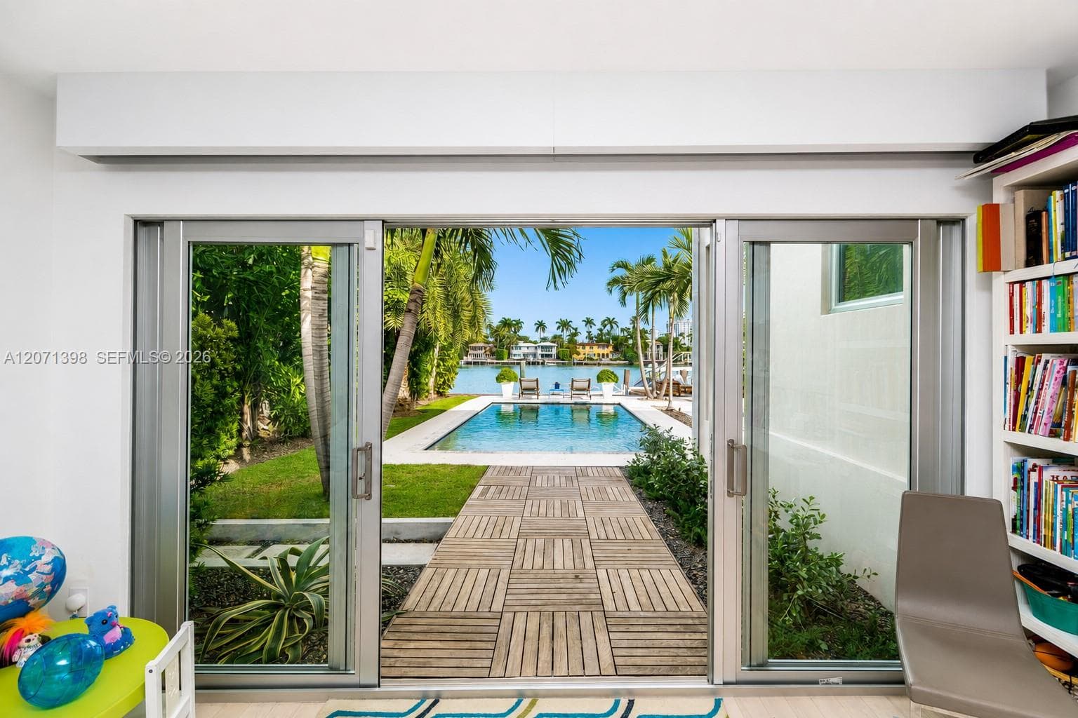 455 E Dilido Dr photo 43