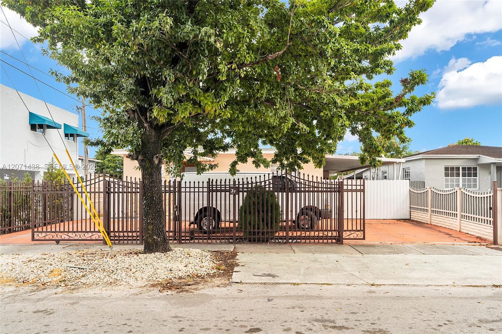31 SW 58th Ct photo 2