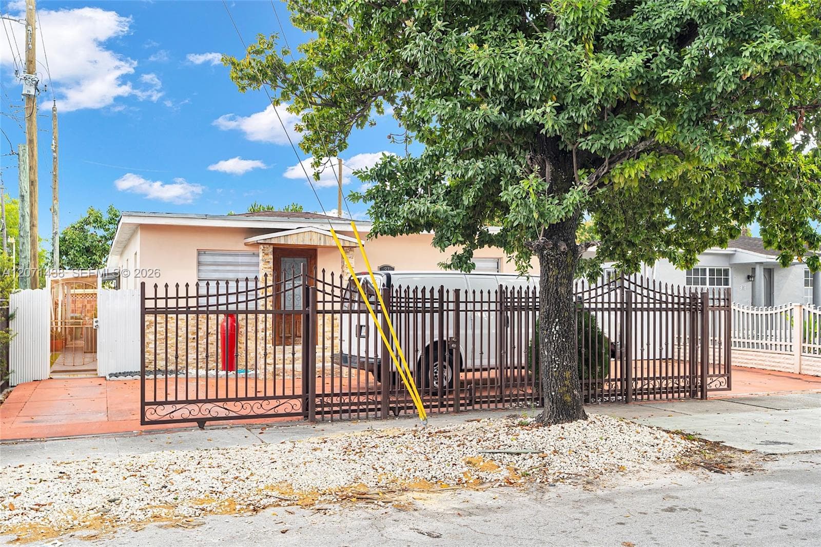 31 SW 58th Ct photo 1