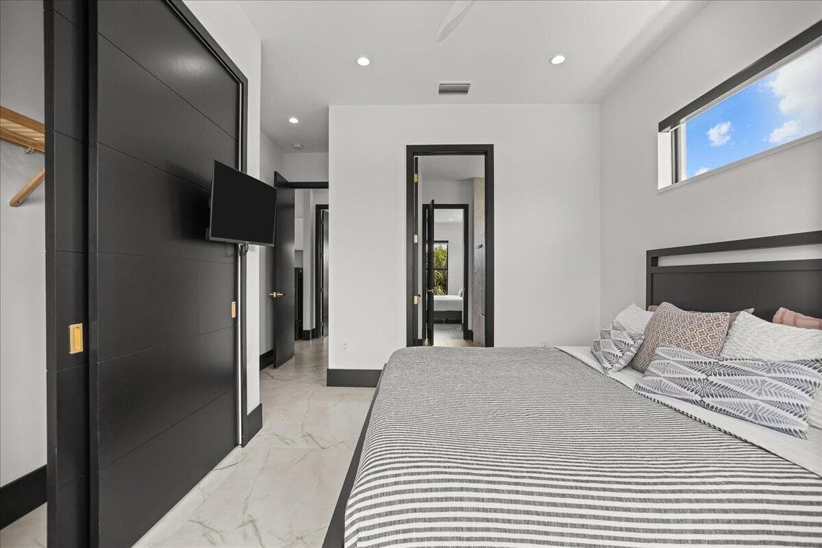 BEDROOM3