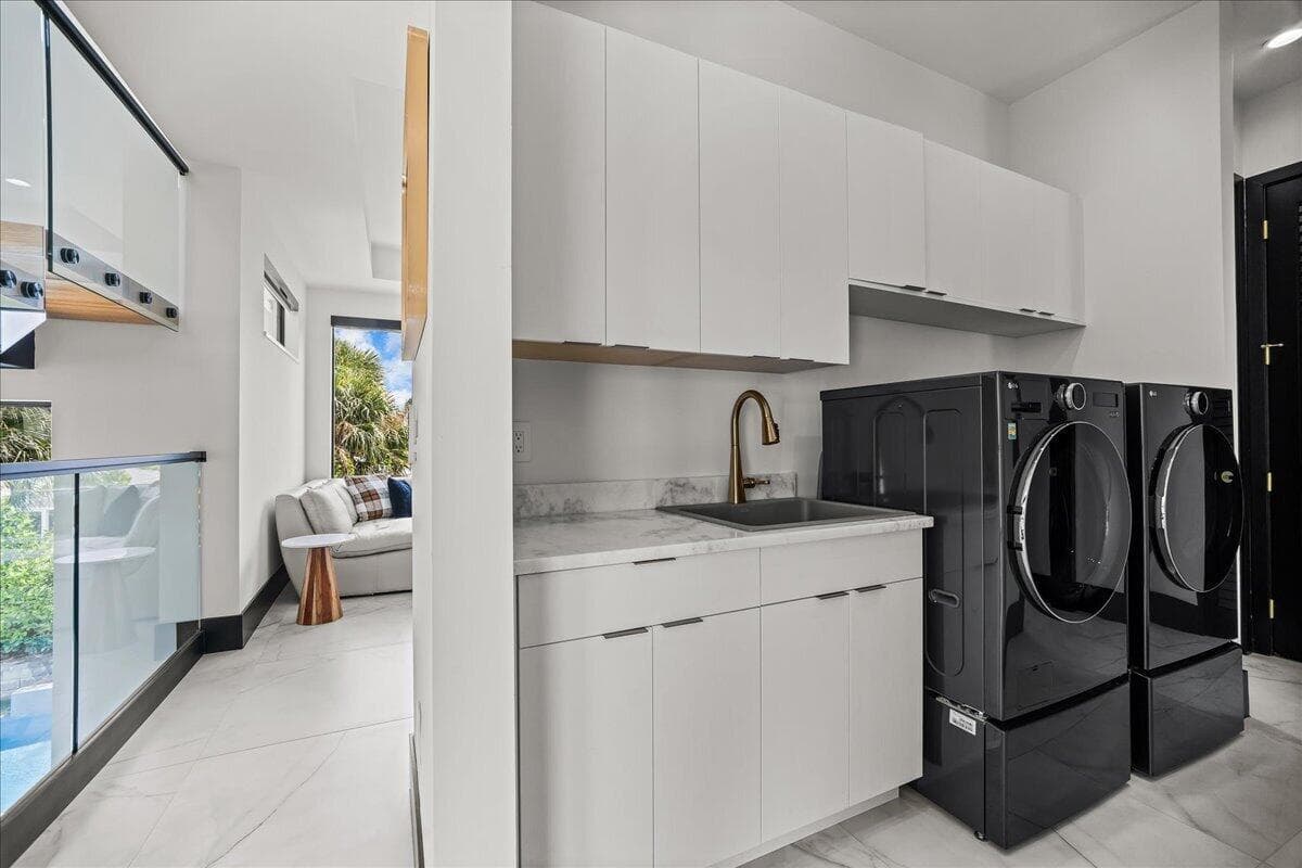 LAUNDRY2