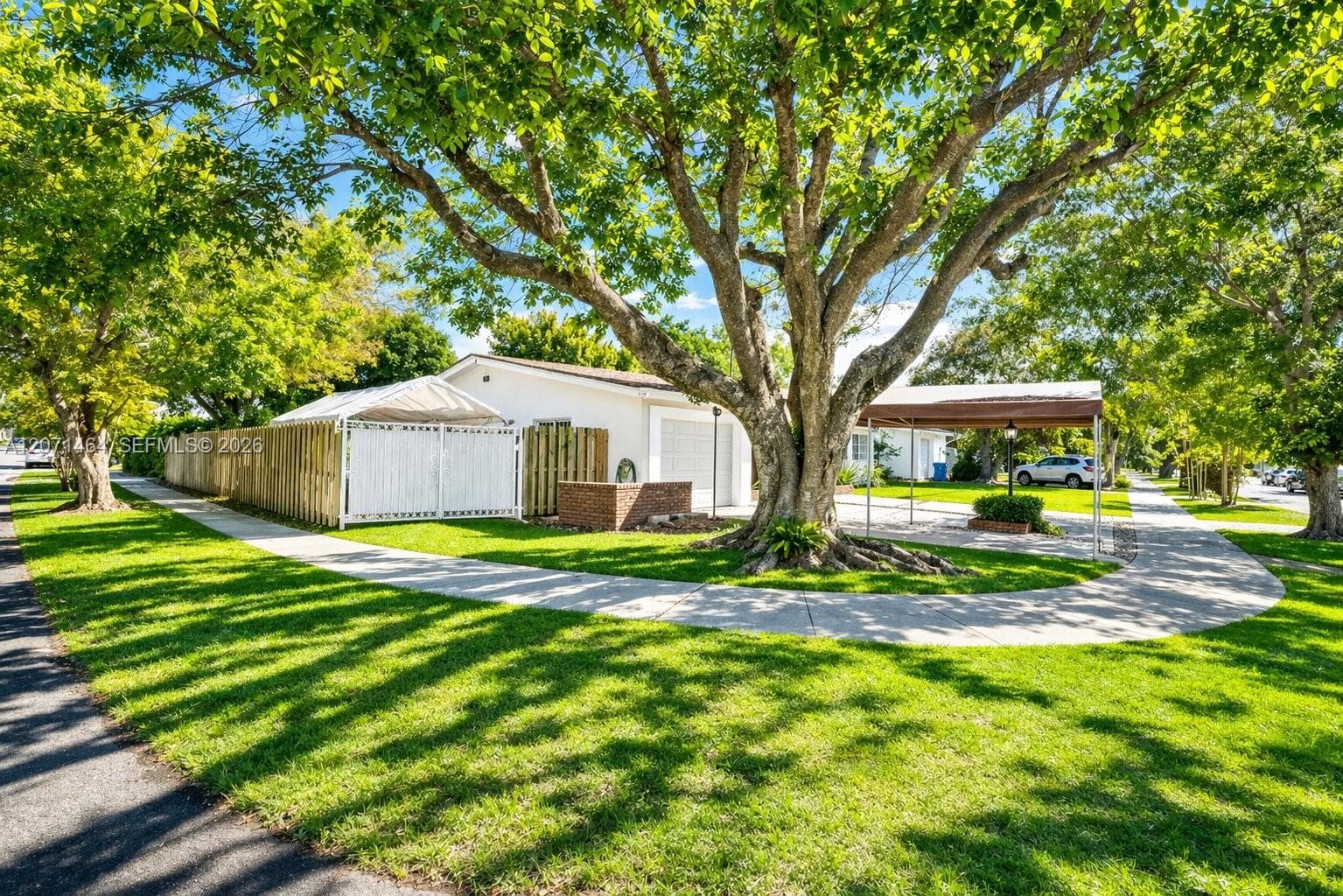 5775 SW 57th Ter photo 3