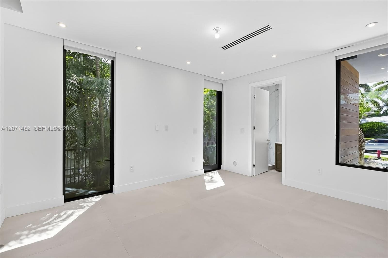 620 Solar Isle Dr photo 22