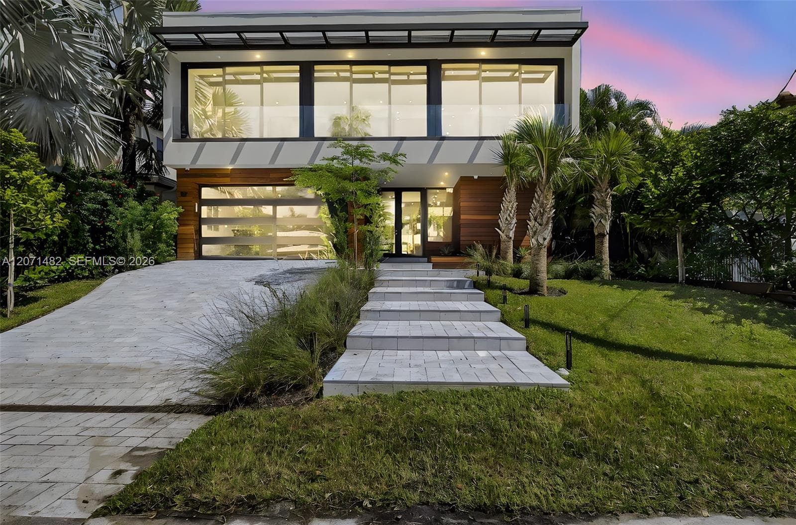 620 Solar Isle Dr photo 3