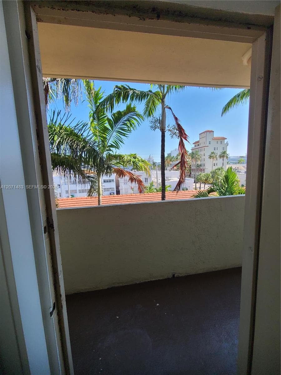 JEFFERSON PLAZA CONDO · #403 in Miami Beach - Photo 43