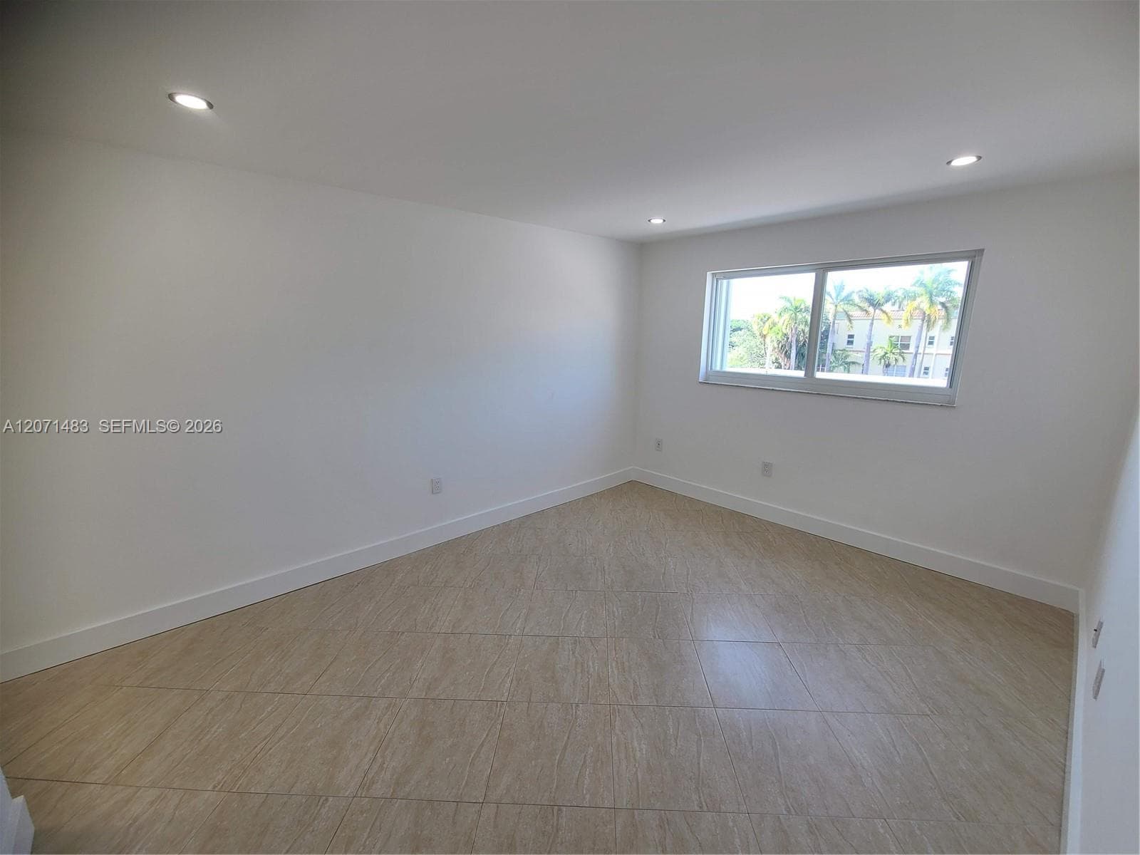 JEFFERSON PLAZA CONDO · #403 in Miami Beach - Photo 26