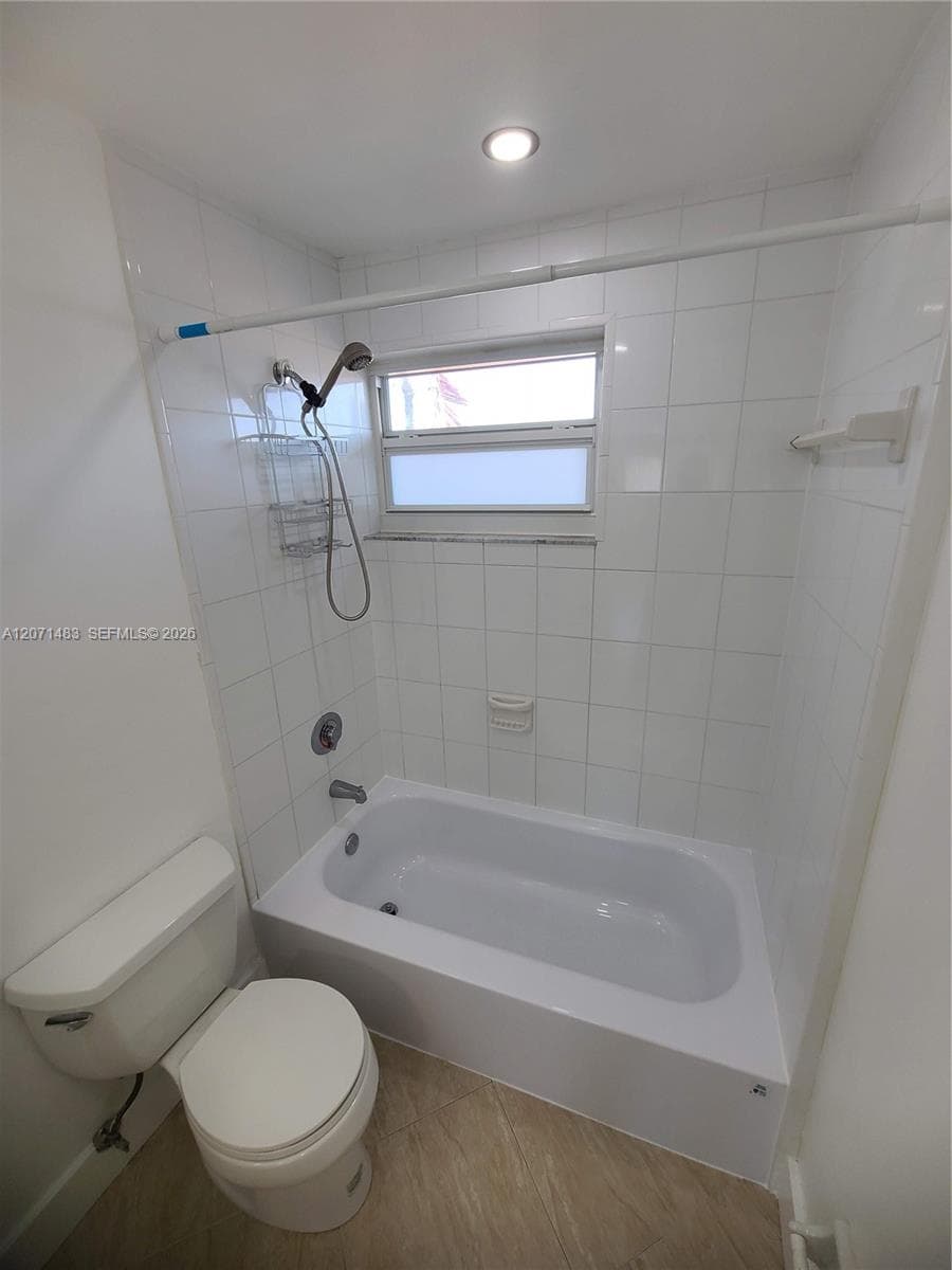 JEFFERSON PLAZA CONDO · #403 in Miami Beach - Photo 36