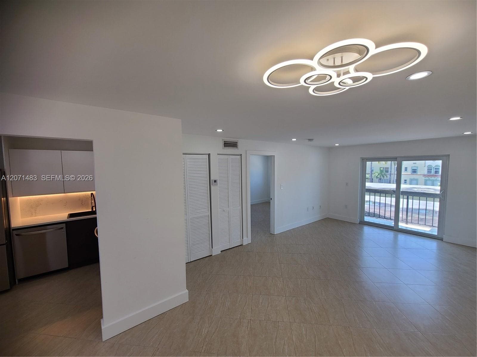JEFFERSON PLAZA CONDO · #403 in Miami Beach - Photo 1