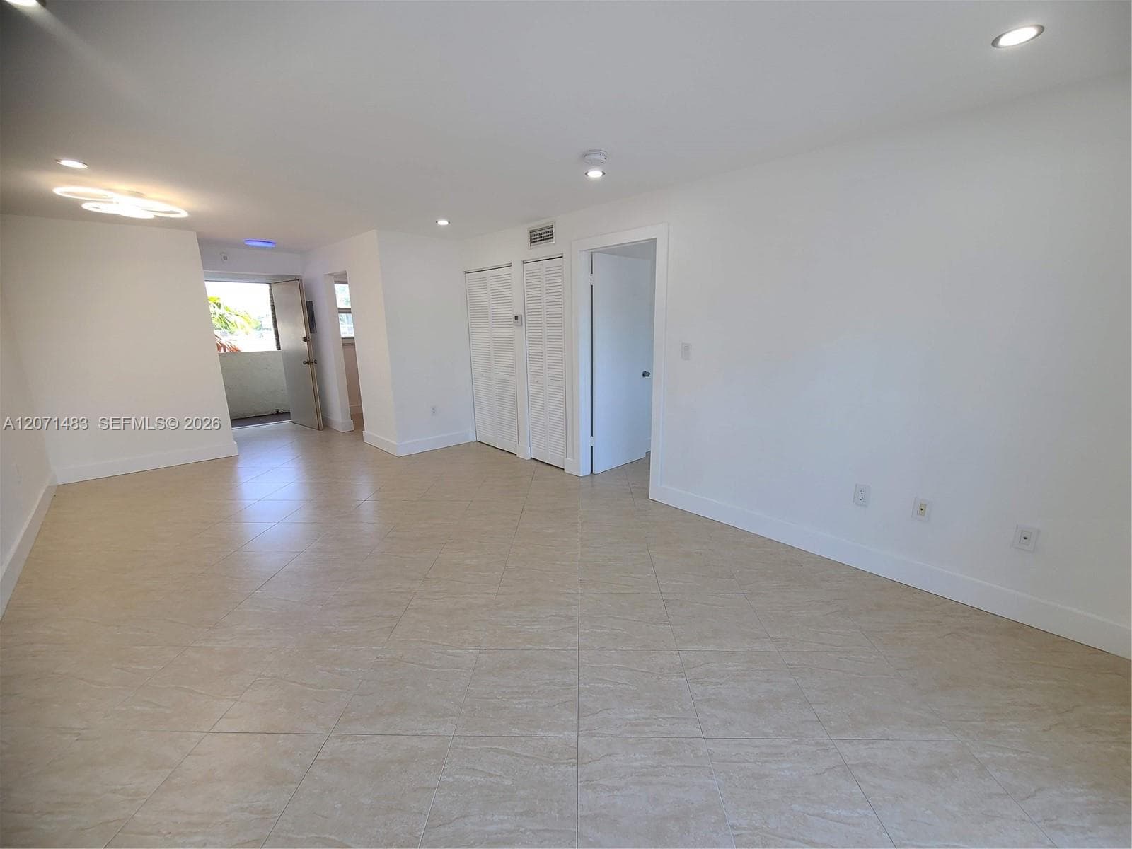 JEFFERSON PLAZA CONDO · #403 in Miami Beach - Photo 24