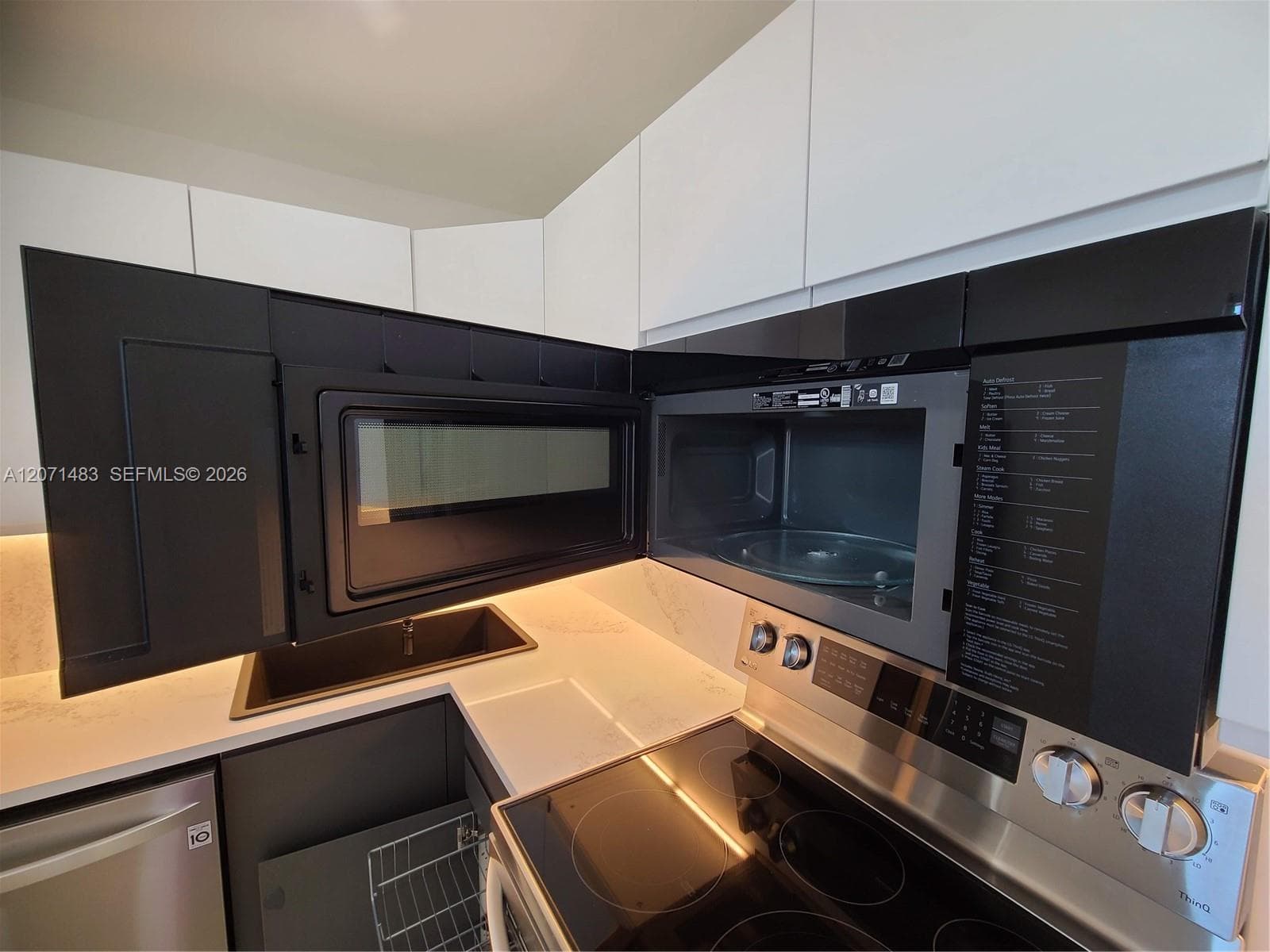 JEFFERSON PLAZA CONDO · #403 in Miami Beach - Photo 10
