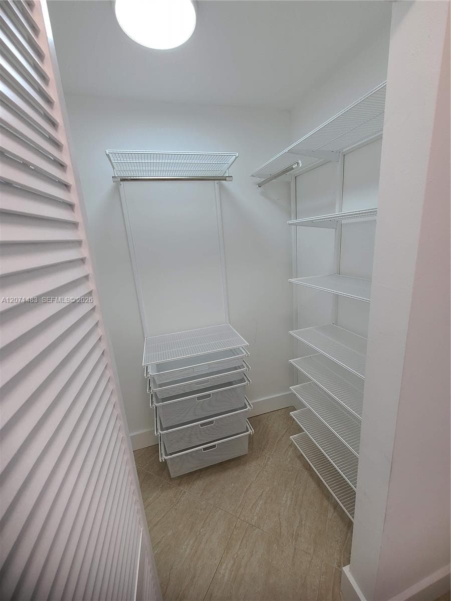 JEFFERSON PLAZA CONDO · #403 in Miami Beach - Photo 35