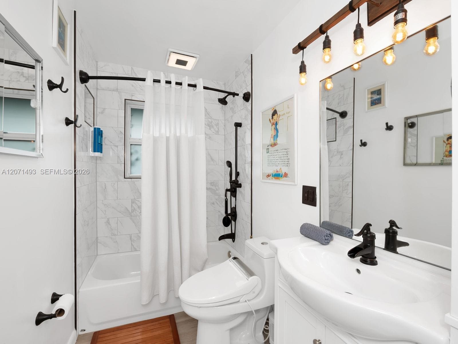 2049 Windward Dr photo 26