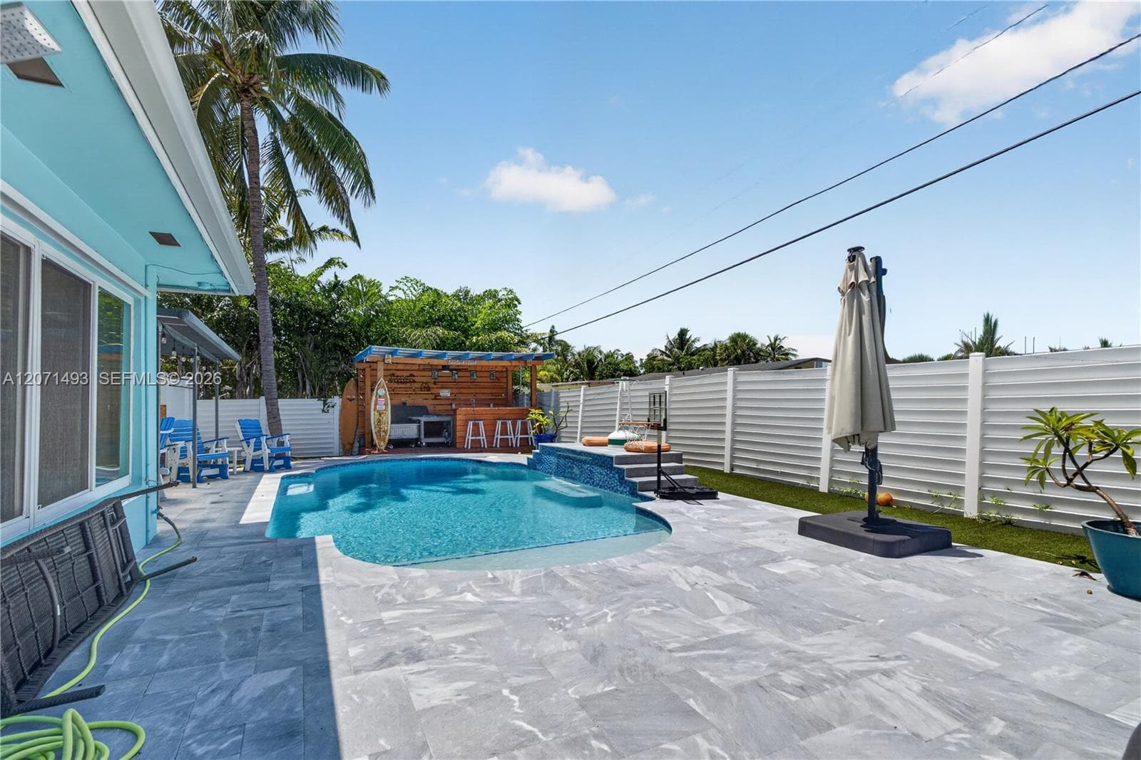 2049 Windward Dr photo 3
