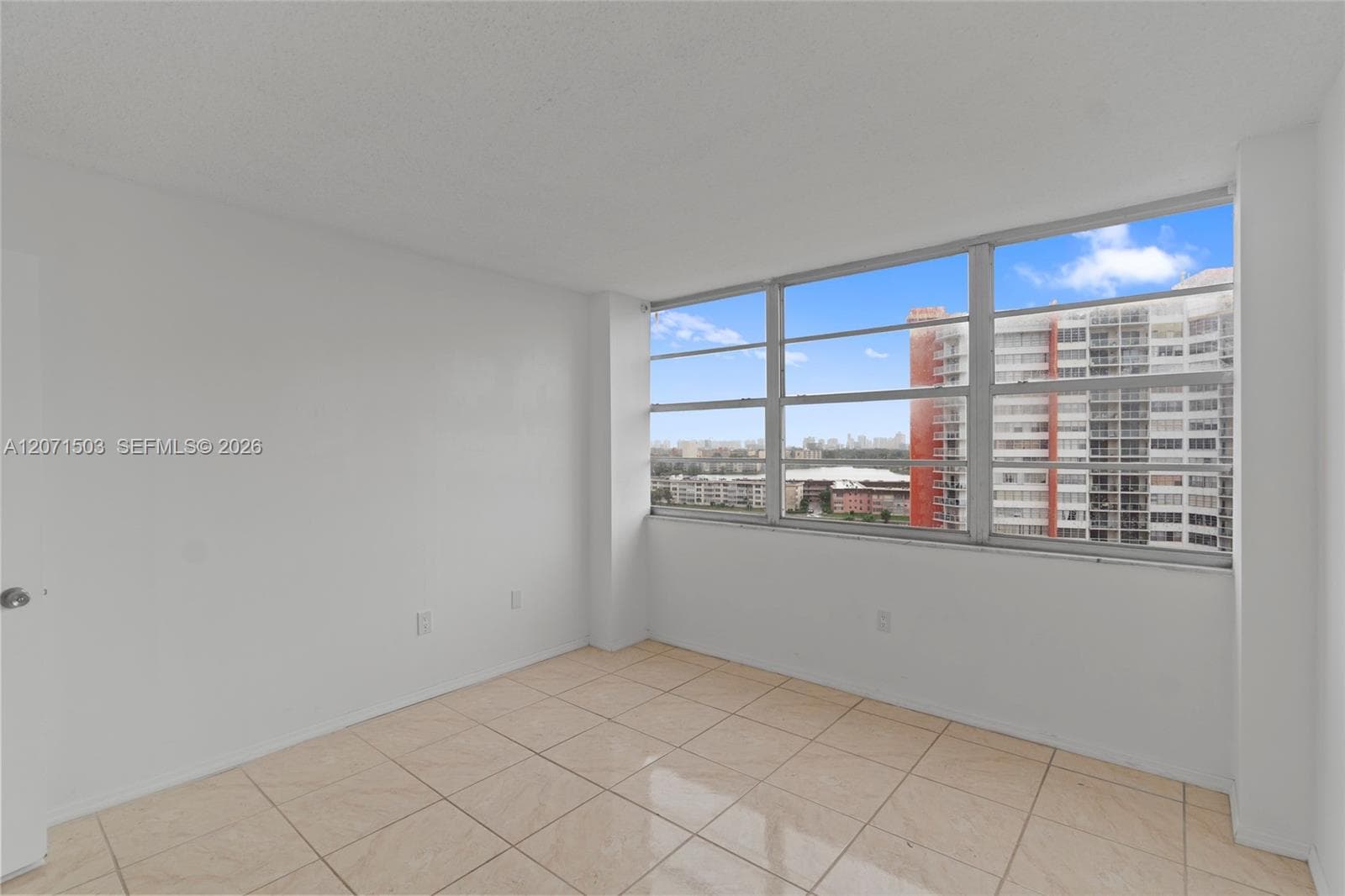 BUCKLEY TOWERS CONDO · #1025W in Miami - Photo 23