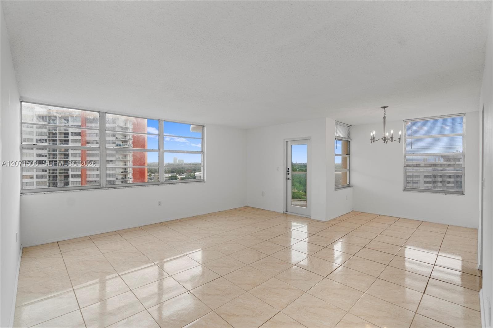 BUCKLEY TOWERS CONDO · #1025W in Miami - Photo 9