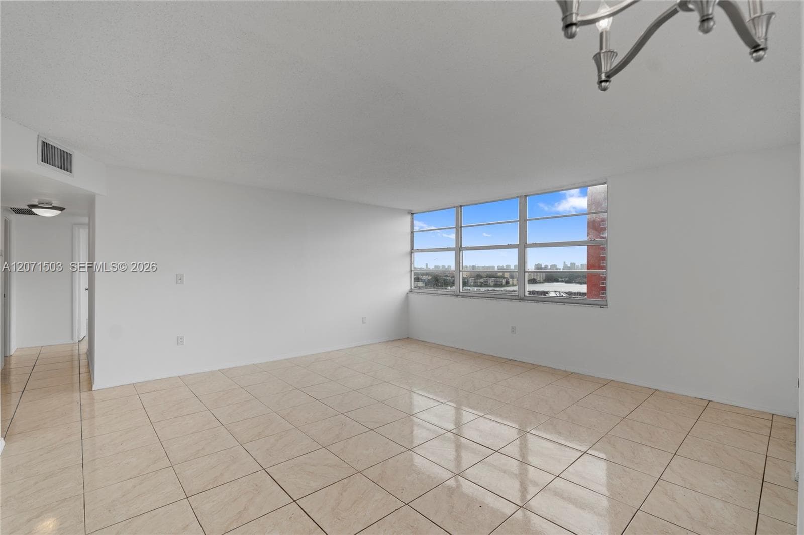 BUCKLEY TOWERS CONDO · #1025W in Miami - Photo 10