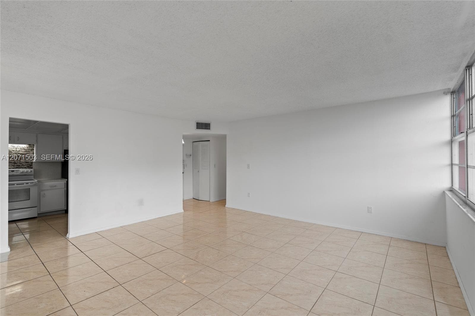 BUCKLEY TOWERS CONDO · #1025W in Miami - Photo 11