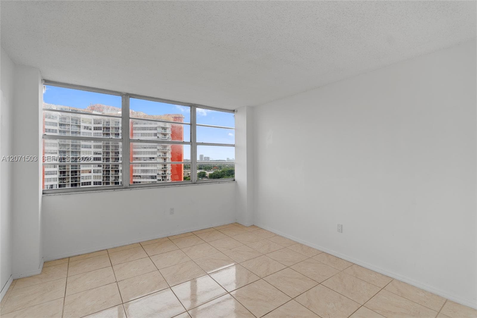 BUCKLEY TOWERS CONDO · #1025W in Miami - Photo 21
