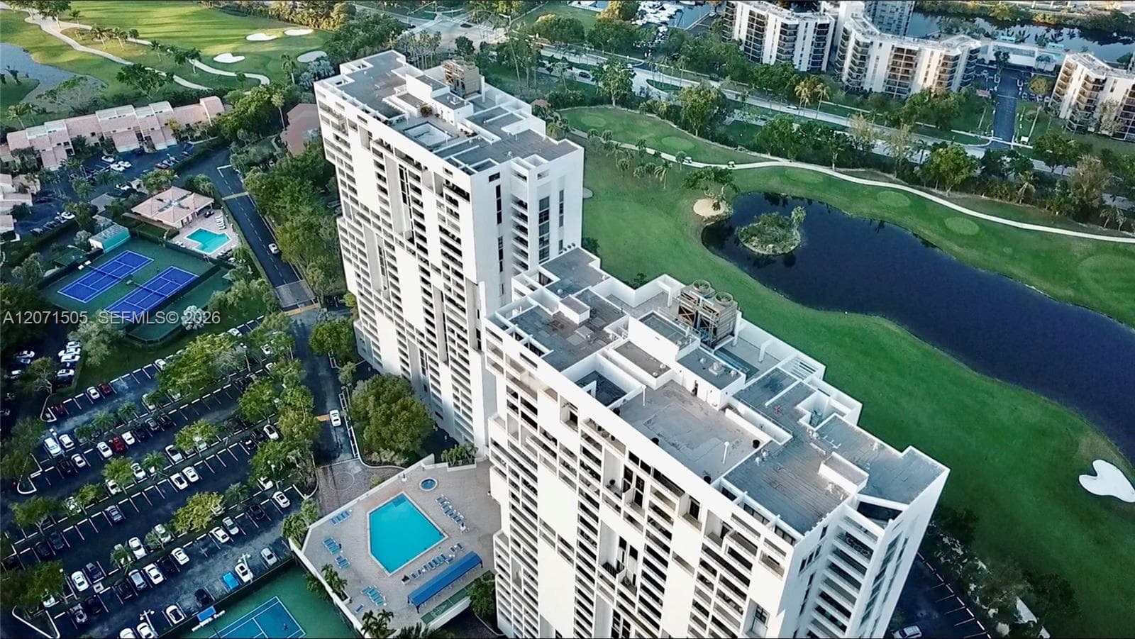 DELVISTA TOWERS CONDO · #2027 in Aventura - Photo 1