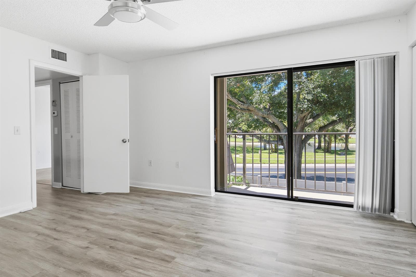 7224-72ND-WAY-33407-020