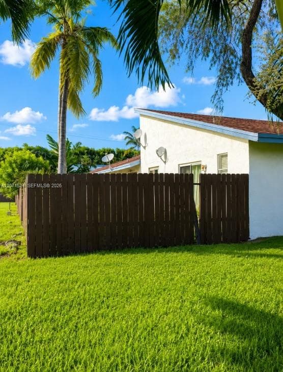 28012 SW 140th Ct photo 6