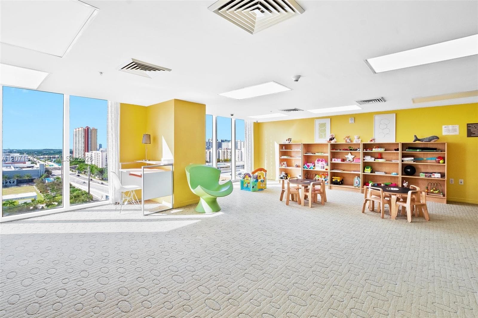 La Perla · #3604 in Sunny Isles Beach - Photo 32