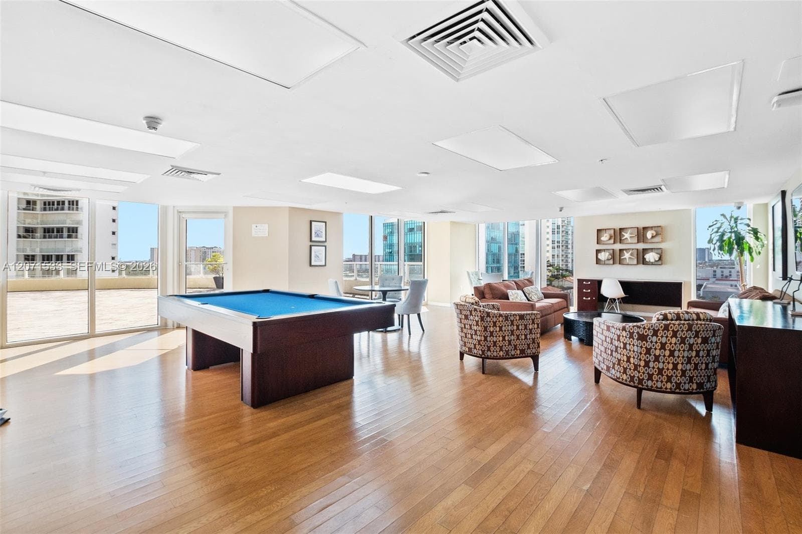 La Perla · #3604 in Sunny Isles Beach - Photo 28