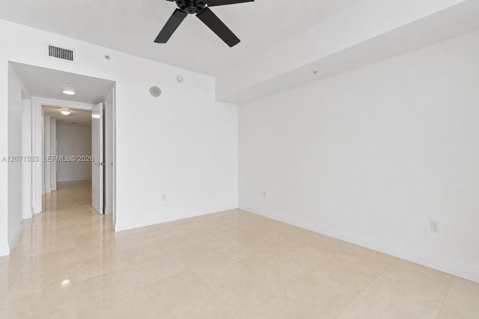 La Perla · #3604 in Sunny Isles Beach - Photo 18