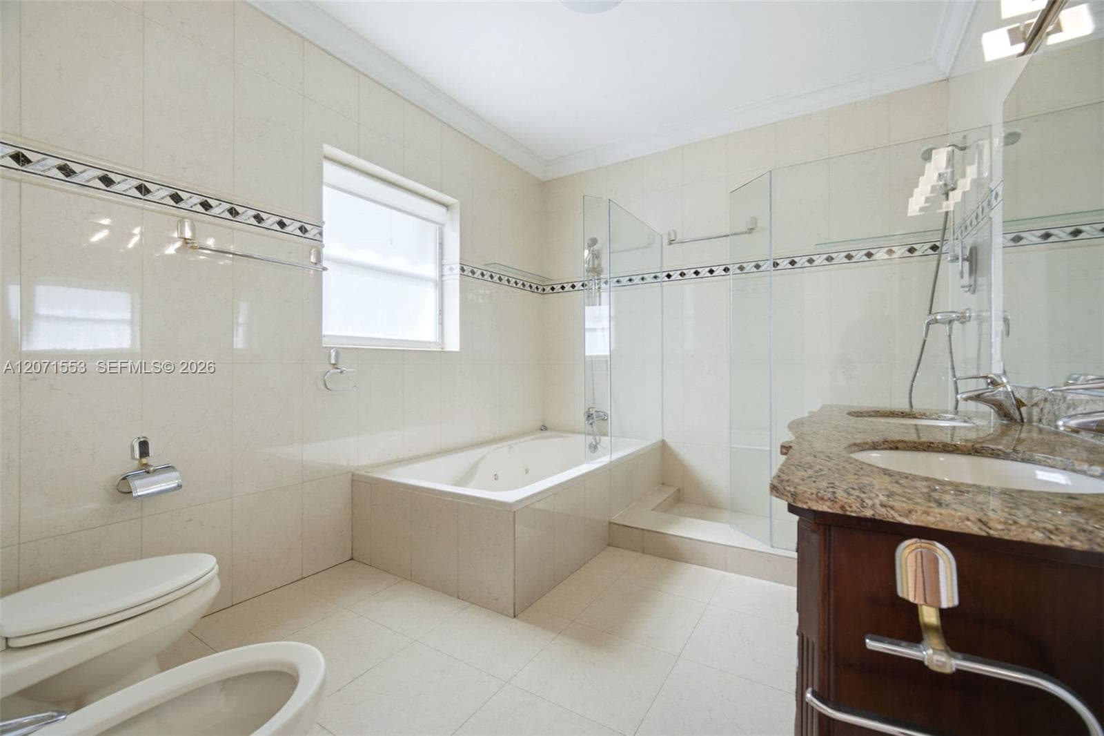 2300 S Miami Ave #2300 photo 20