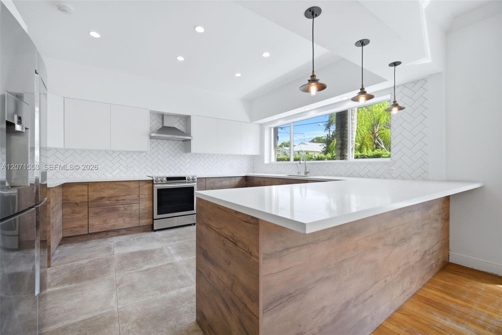 2300 S Miami Ave #2300 photo 9