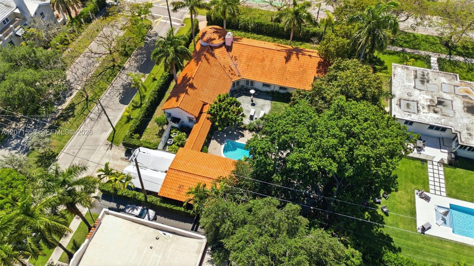 2300 S Miami Ave #2300 photo 41