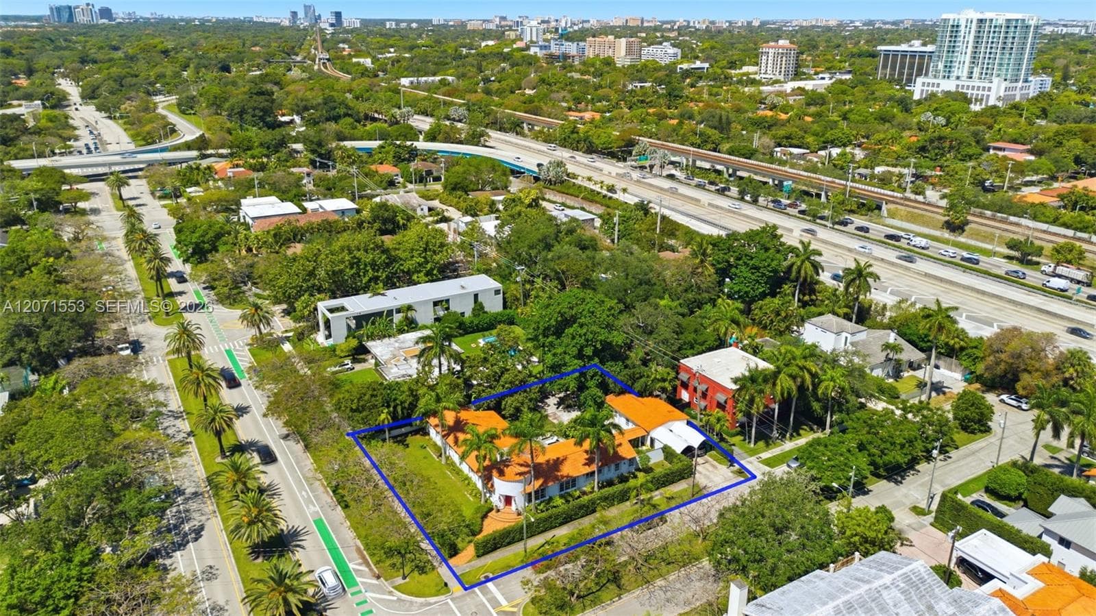 2300 S Miami Ave #2300 photo 44