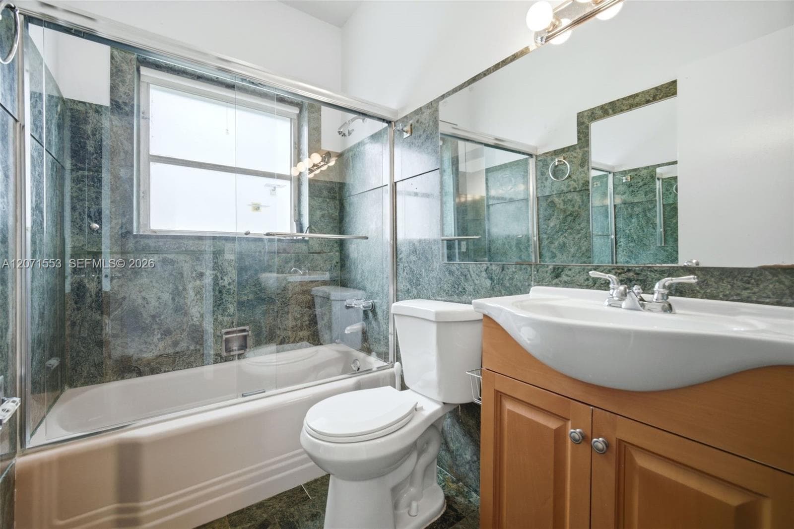 2300 S Miami Ave #2300 photo 25