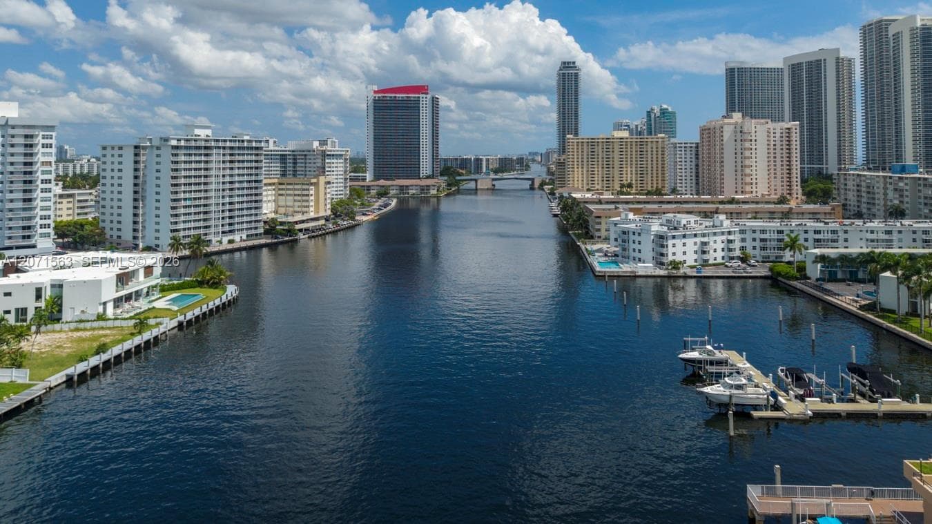 HEMISPHERES CONDO · #14B in Hallandale Beach - Photo 37