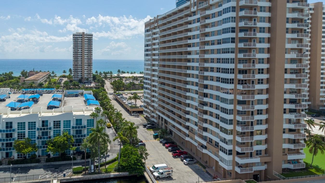HEMISPHERES CONDO · #14B in Hallandale Beach - Photo 31