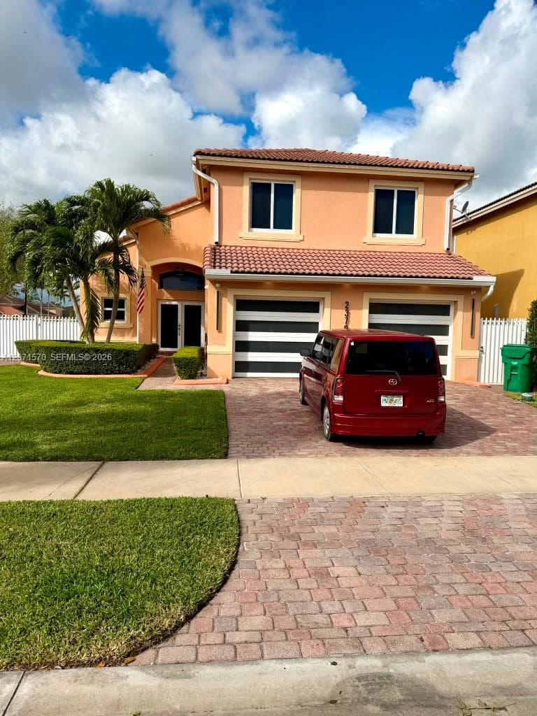 23706 SW 108th Pl #0 photo 2