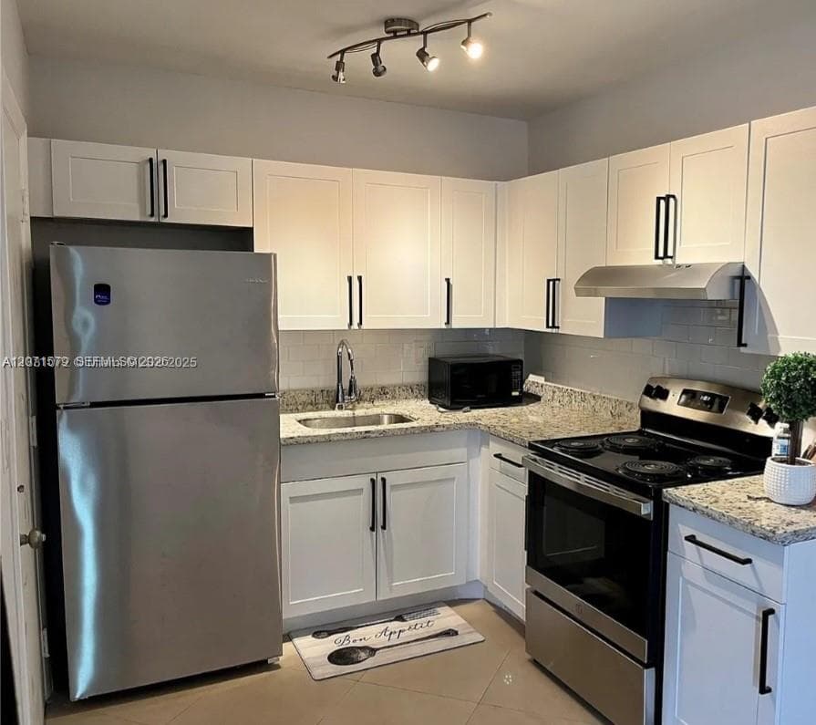 PALMVIEW CONDOMINIUM APAR · #8 in Hollywood - Photo 4
