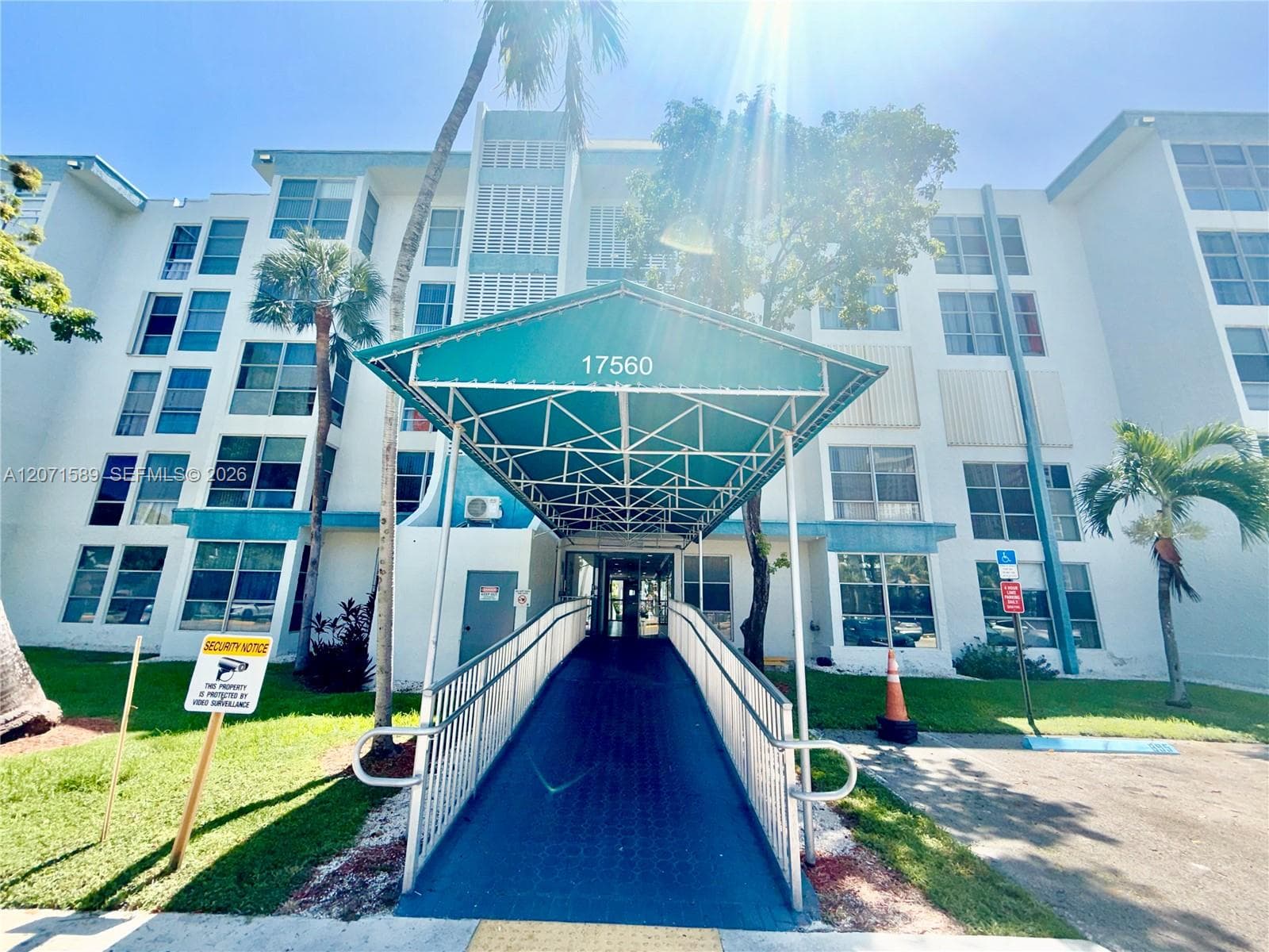17560 Atlantic blvd · #511 in Sunny Isles Beach - Photo 1