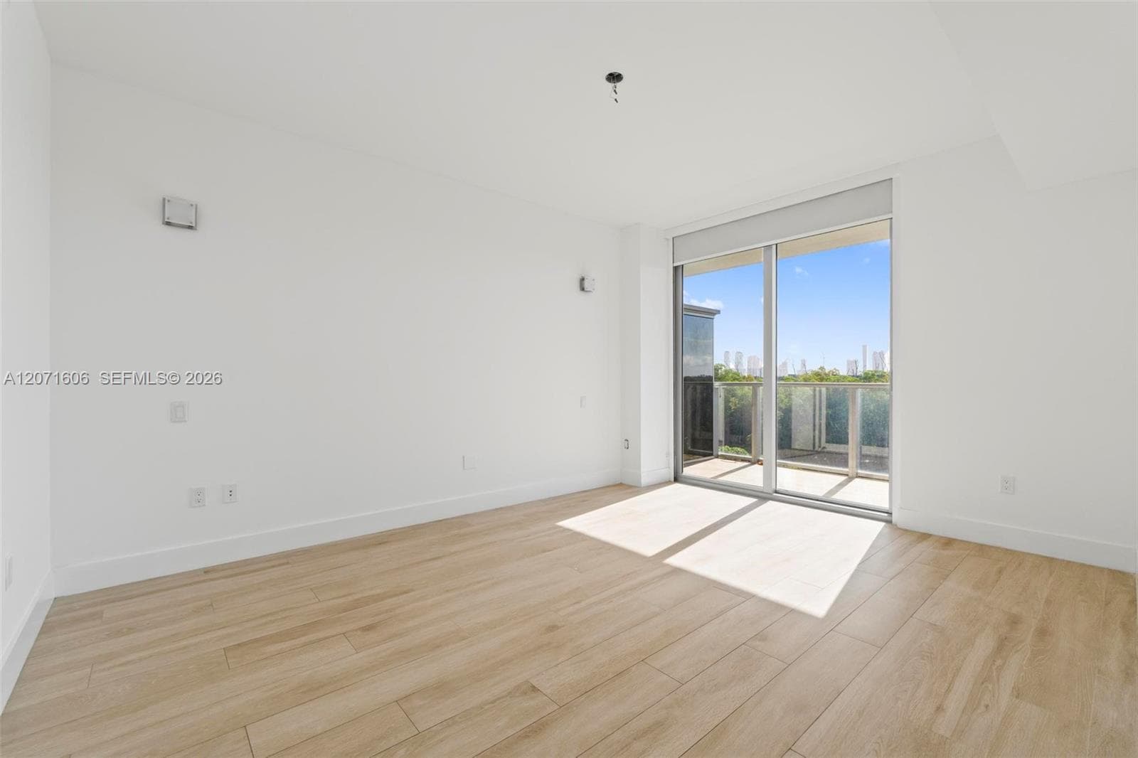 THE HARBOUR SOUTH CONDO · #521 in North Miami Beach - Photo 17