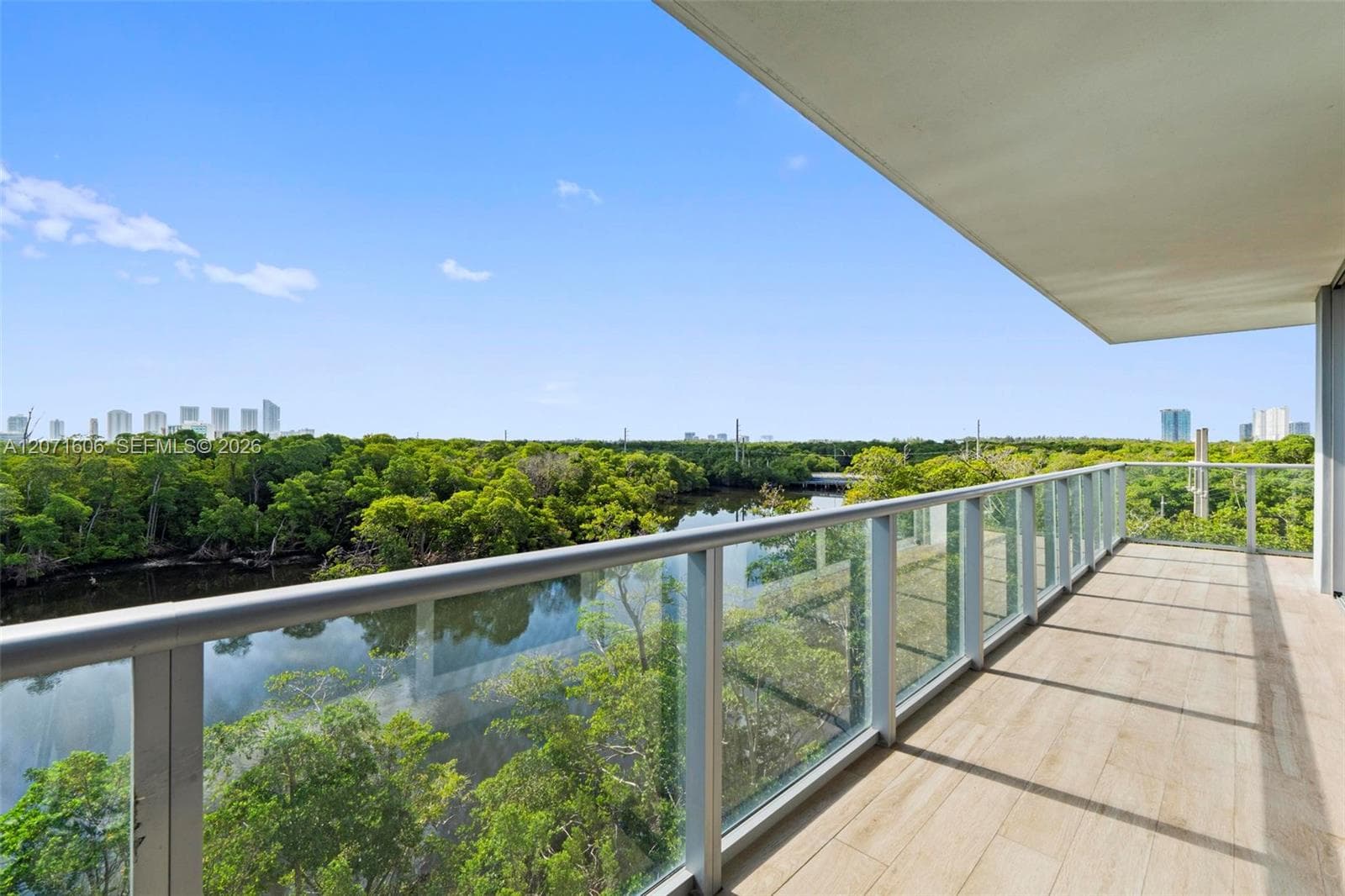 THE HARBOUR SOUTH CONDO · #521 in North Miami Beach - Photo 16